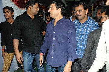 Yevadu Trailer Launch at Sandhya 70MM